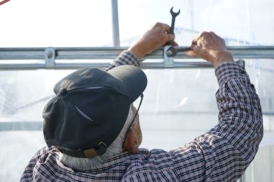 Così la tempesta non ha scampo!, Rinforzare una serra